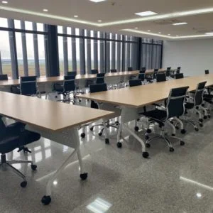 โต๊ะประชุม หลายรูปแบบ